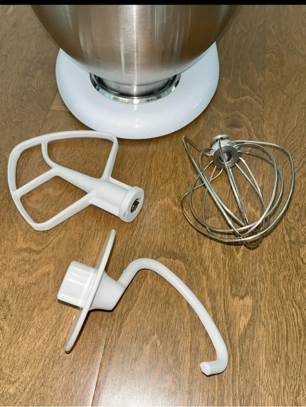 Kitchenaid Mixer Model Classic K45SS White w/ 3 Attachments Works 100%